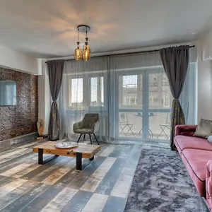 Rdi Elegance Downtown Apartament